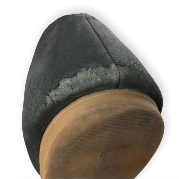 Lucky Brand Black  Leather Open Toe Sandals - Picture 5 of 7